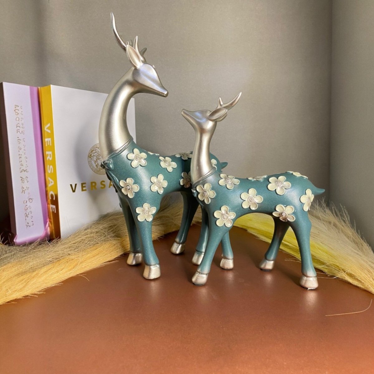 2pcs Graceful Deer Set - Elite Decor