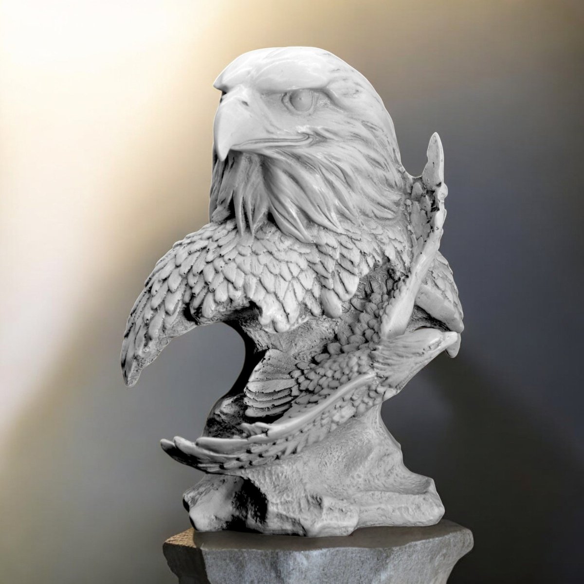 Bold Spirit Eagle Statue - Elite Decor