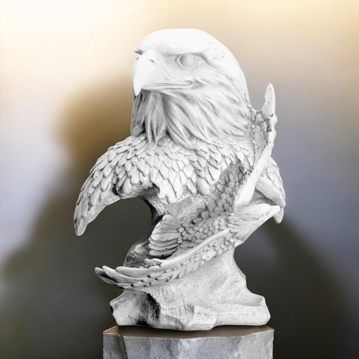 Bold Spirit Eagle Statue - Elite Decor