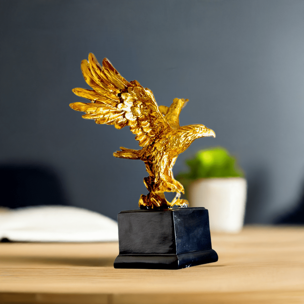 Majestic Flying Eagle Statue - Elite Decor