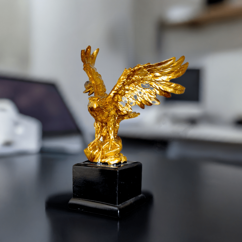 Majestic Flying Eagle Statue - Elite Decor